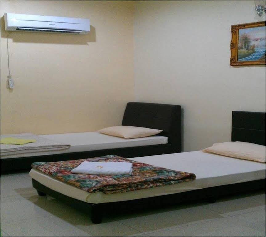 Casavilla Travellers Lodge Taiping Buitenkant foto